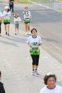 BIB: 975
                            <button type="button" onclick="openModal(3555864)" class="btn btn-primary btn-sm float-right btn-popup" data-toggle="modal" data-target=".modal-high-quality">
                        <i class="fas fa-shopping-cart"></i> Add to Cart
                    </button>
                                            <button type="button" onclick="isThisMe(3555864, true)" class="btn btn-success btn-sm float-right btn-popup btn-isme hidden" data-toggle="tooltip" data-placement="bottom" title="นี่คือรูปของคุณใช่ไหม คลิกที่นี่เพื่อเอาเข้าอัลบั้ม">
                        <i class="fas fa-plus"></i> Add to album
                    </button>
                    <button type="button" onclick="isThisMe(3555864, false)" class="btn btn-warning btn-sm float-right btn-popup btn-isnotme hidden">
                        <i class="fas fa-ban"></i> Remove from album
                    </button>